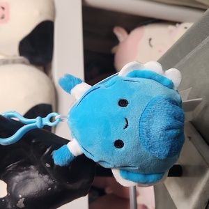 NWT Josa the Sea Slug Squishmallows Clip 3”